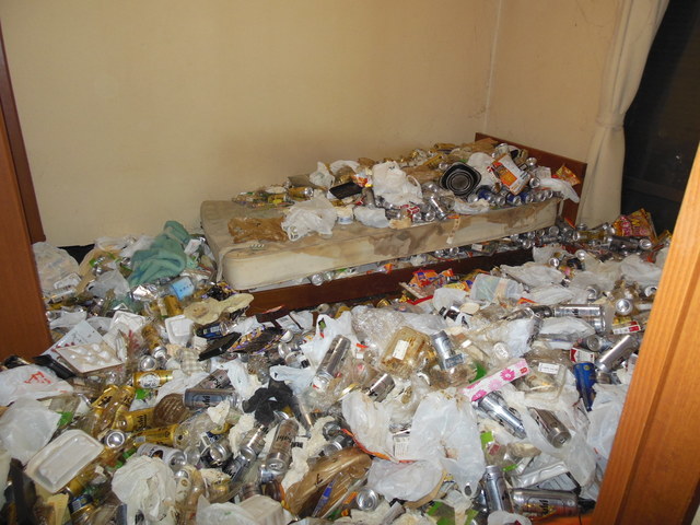 川越市でゴミ屋敷の片付けや清掃は専門業者ゴミ屋敷清掃センターにお問合せ下さい。