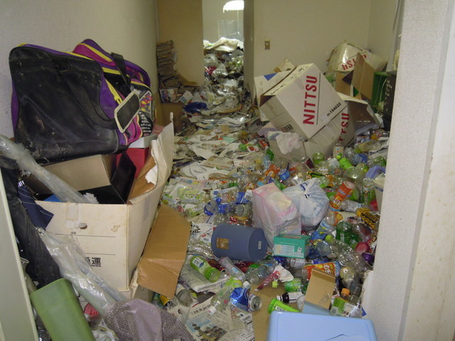 国分寺市でゴミ部屋片付けは専門業者ゴミ屋敷清掃センターにご相談下さい。　ゴミ部屋の分別、処分でお悩みの方ゴミ屋敷清掃センターにお任せ下さい。