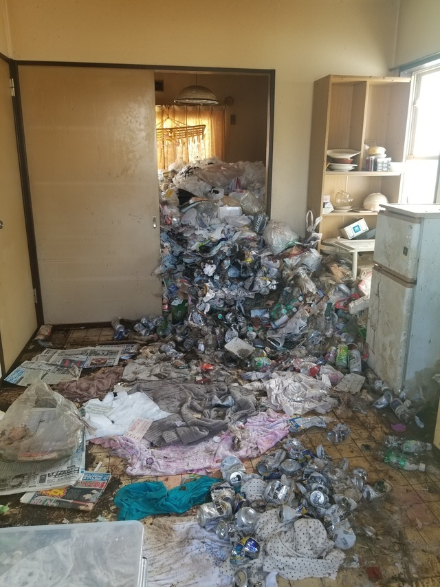 三鷹市ゴミ屋敷清掃センター
